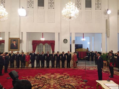 Jokowi Lantik 17 Duta Besar di Istana Negara